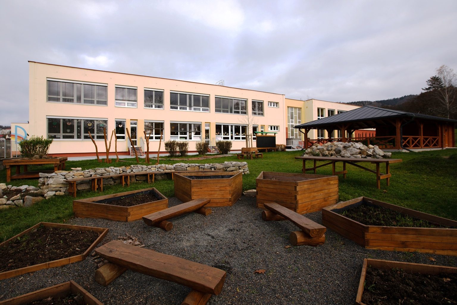 Základní škola Vsetín, Ohrada