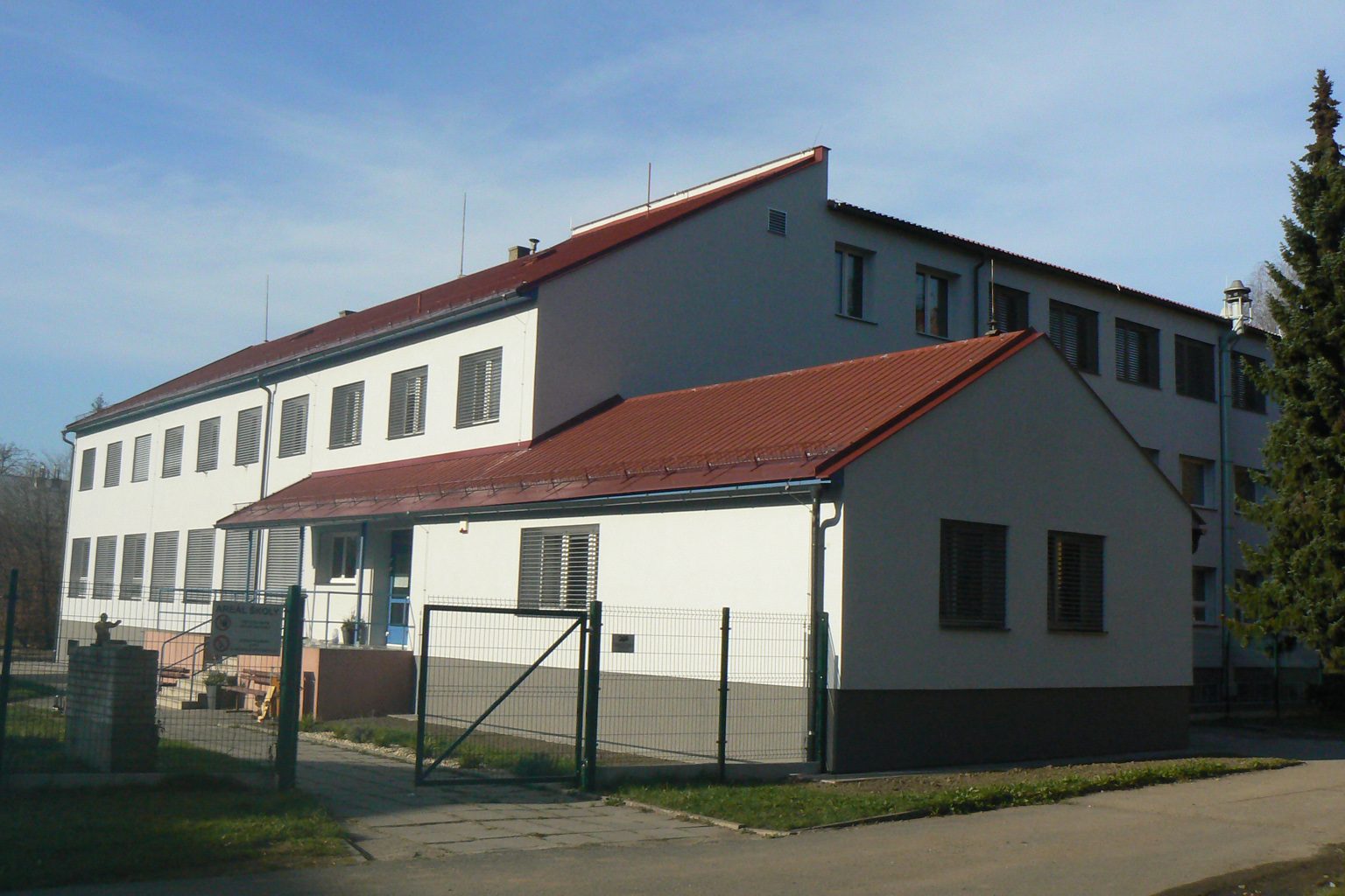 Střední uměleckoprůmyslová škola sklářská Valašské Meziříčí